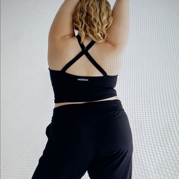 IMBODHI PIPPA 2.0 Black Halter Crop Top - Picture 4 of 11